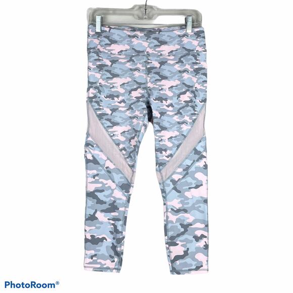 Fabletics Mid-Rise PowerHold Colorblock Capri Camo Size M Pink Gray Yoga Mesh - Picture 4 of 10
